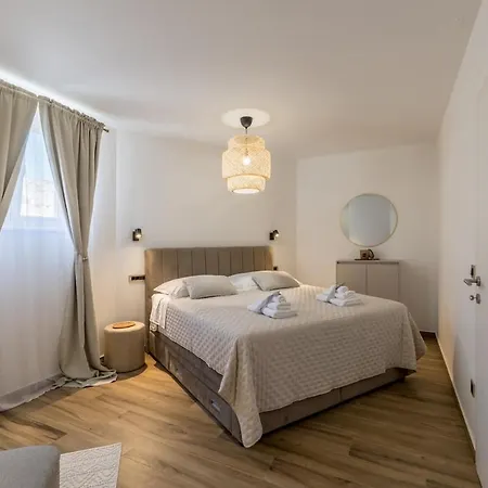 Exclusive Olive Tree Estate With Pool And Sea View וילה רוגוזניצה