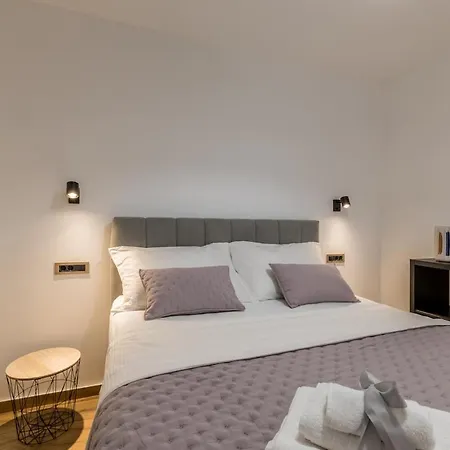 וילה Exclusive Olive Tree Estate With Pool And Sea View רוגוזניצה